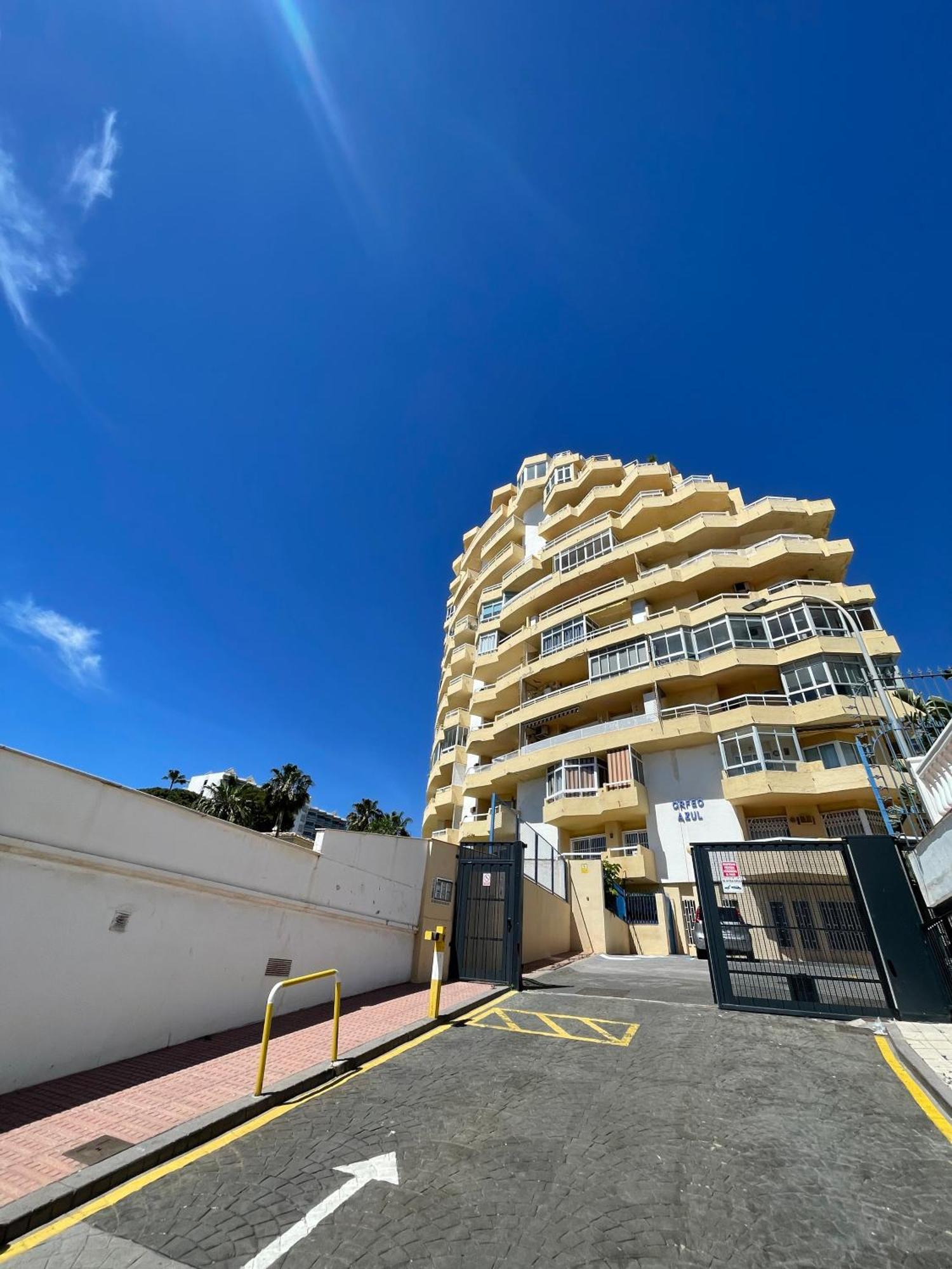 Vistas Al Mar Y Al Puerto Deportivo Apartment Benalmádena Exterior photo